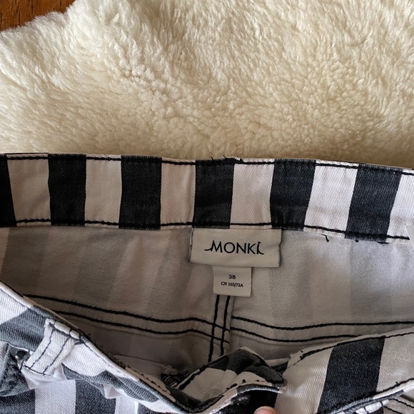 MONKI High Waisted Pants 8 - Picture 4 of 6